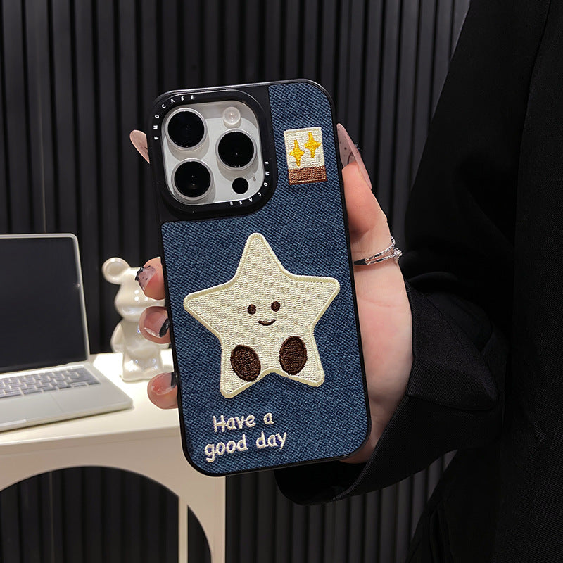 The POD embroidered phone case can be applied to various iPhone phone cases in large quantities and can be customized according to the desired pattern.